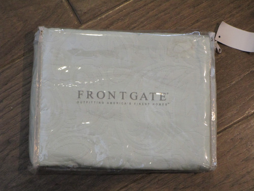 Frontgate resort tile - resort,